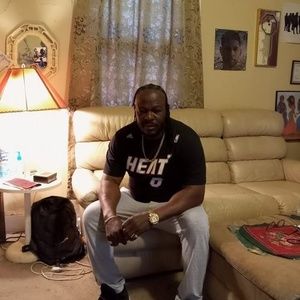 Meet your Posher, Thomas